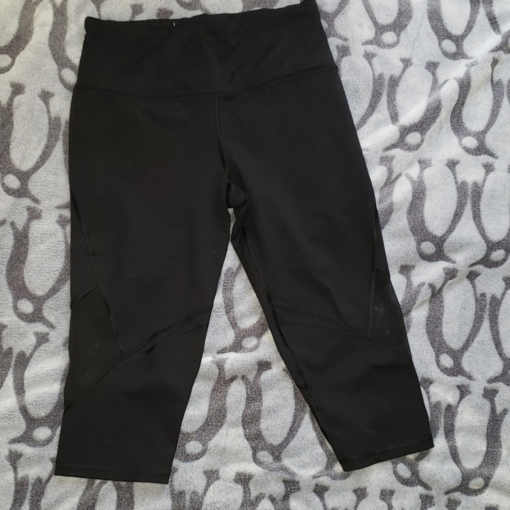 Victoria's Secret knockout cropped pant